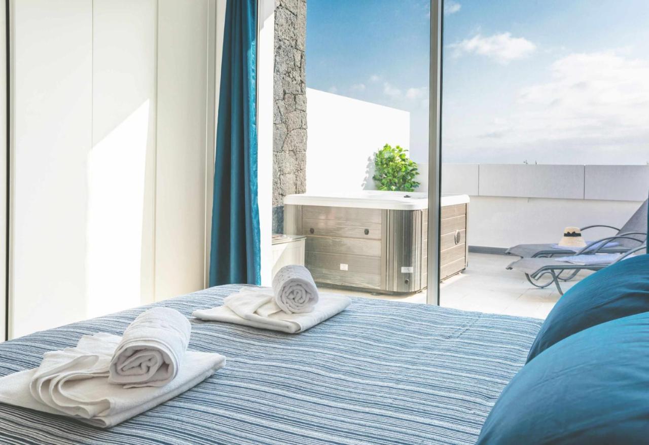 Monterey House Playa Blanca Villa Exterior foto